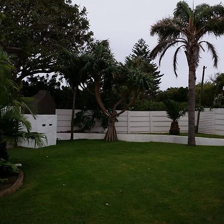 Ballina Ga-El Guesthouse Port Elizabeth Esterno foto