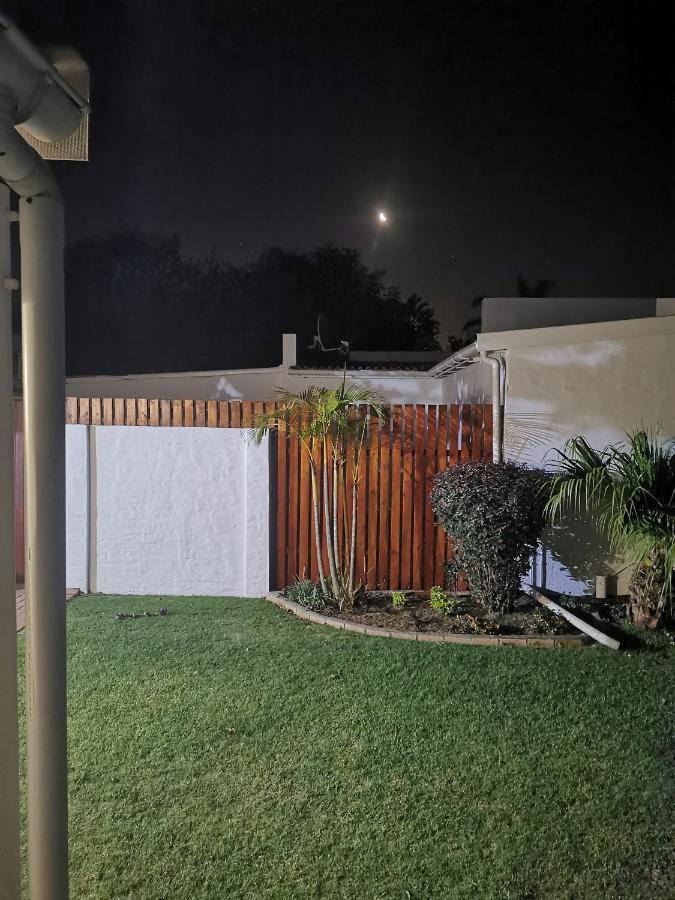 Ballina Ga-El Guesthouse Port Elizabeth Esterno foto